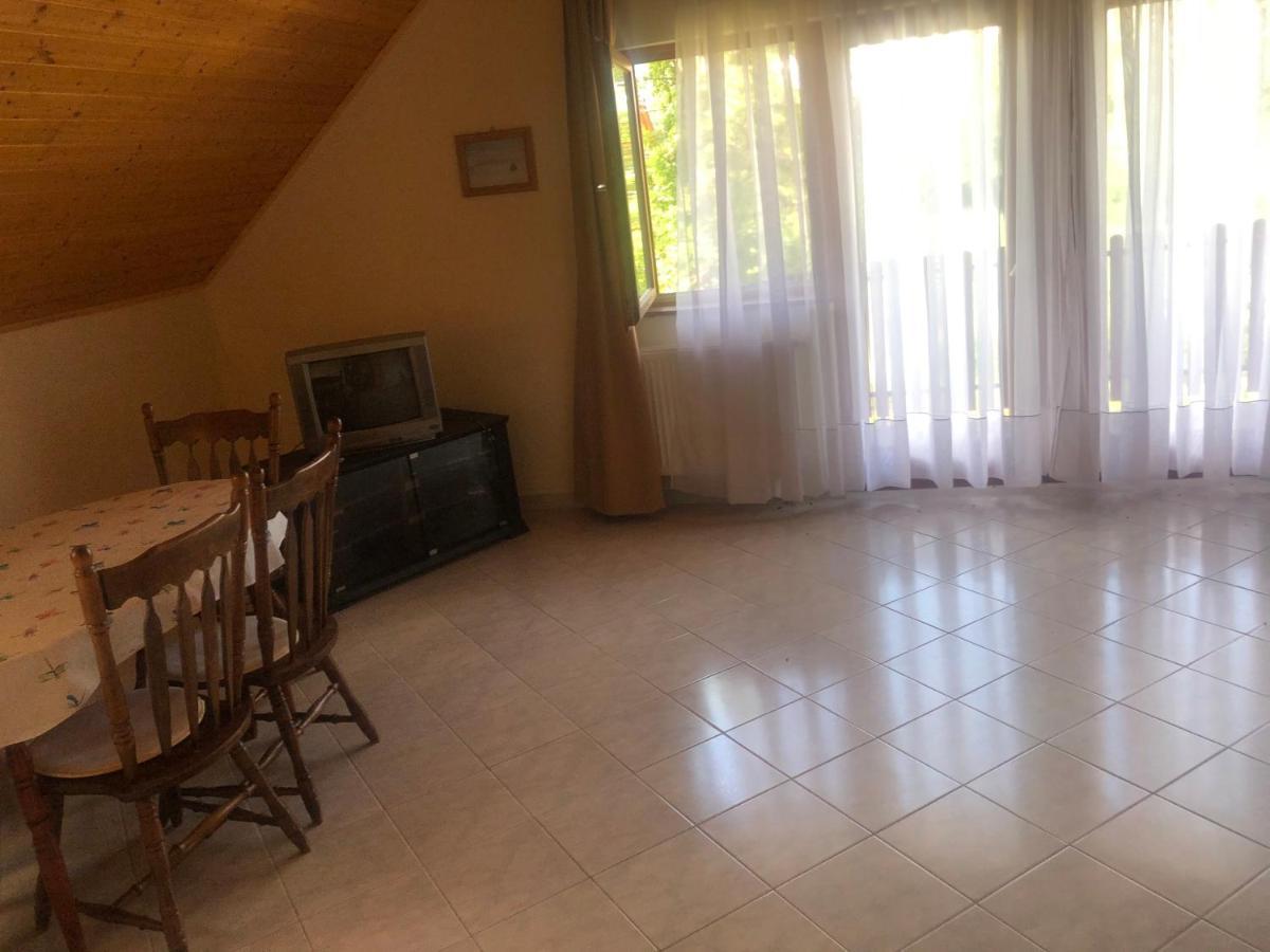 Zalakarosi Egerfa Nyaralohaz Foeldszinti Es Emeleti Apartman 외부 사진