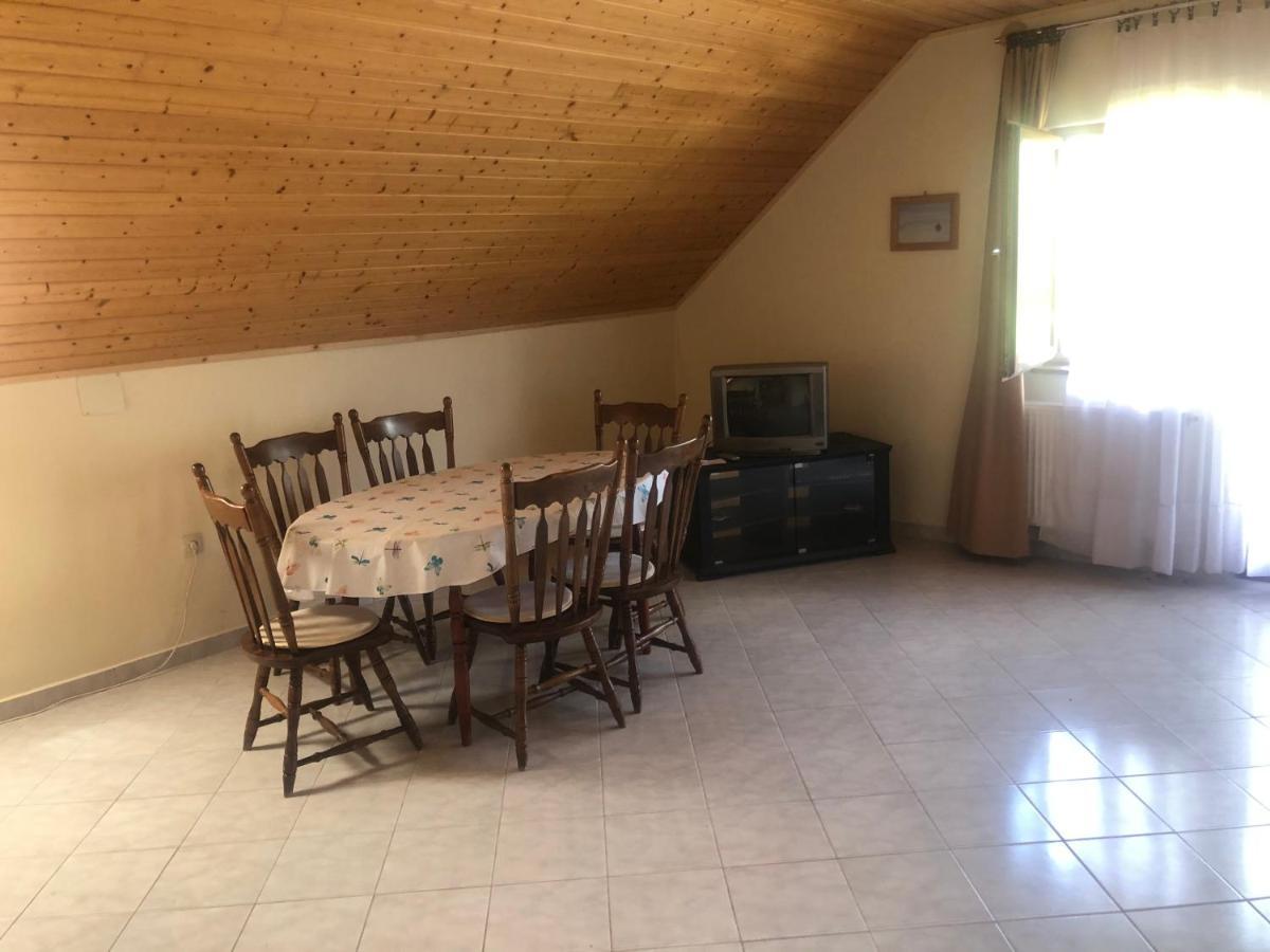 Zalakarosi Egerfa Nyaralohaz Foeldszinti Es Emeleti Apartman 외부 사진