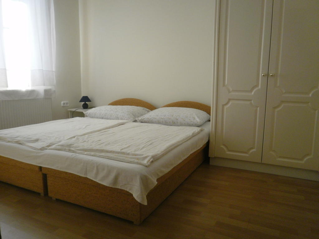 Zalakarosi Egerfa Nyaralohaz Foeldszinti Es Emeleti Apartman 외부 사진